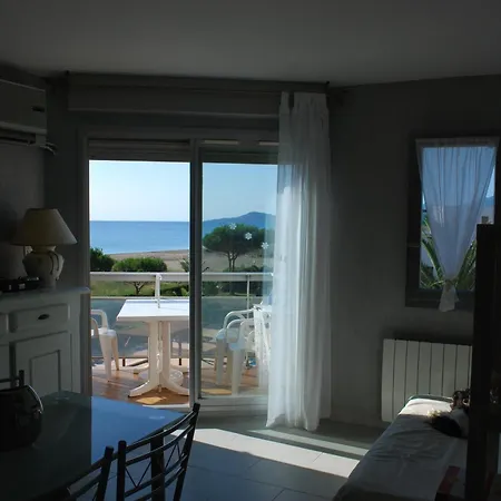 Les Capitelles Апартаменты Сен-Сиприен